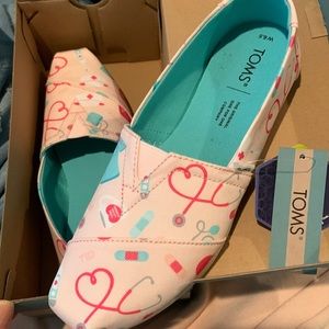 Tom’s slip on shoe